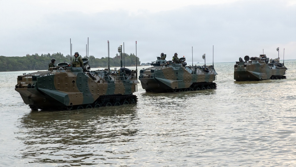 U.S., Japan Amphibious Tactical Vehicle Landings