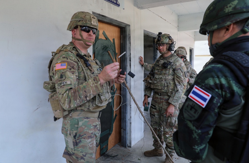 Hanuman Guardian: U.S., Thai Forces Train on Explosive Breaching