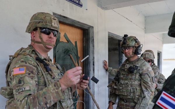 Hanuman Guardian: U.S., Thai Forces Train on Explosive Breaching