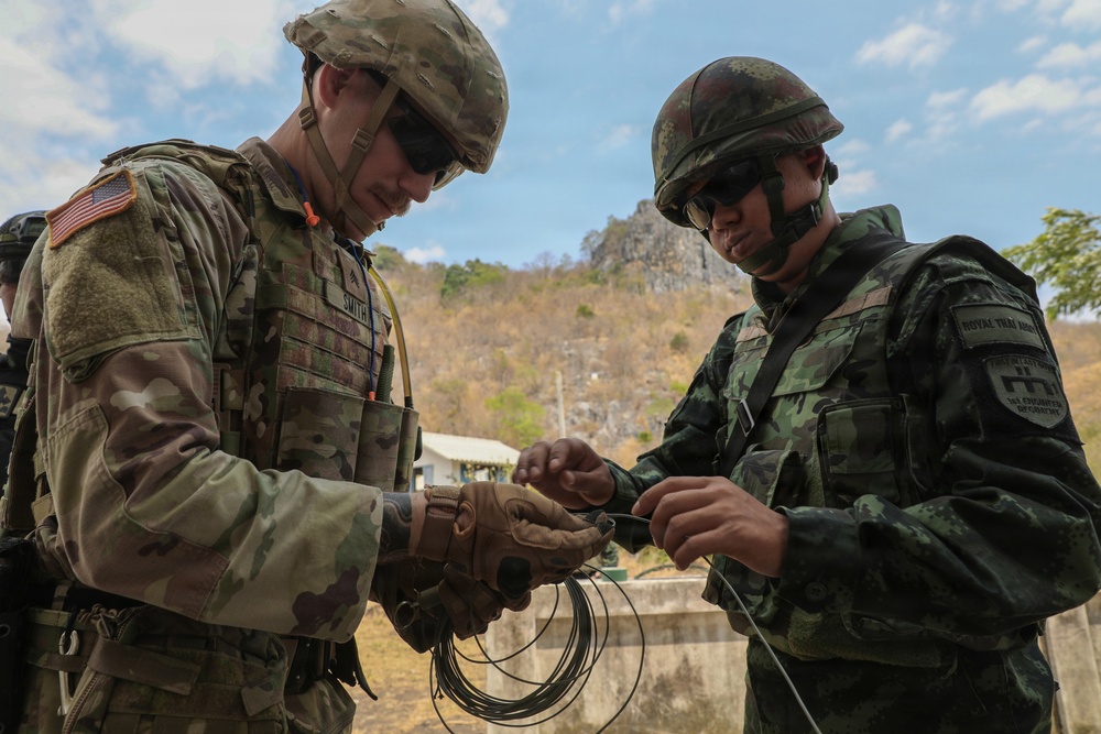 Hanuman Guardian: U.S., Thai Forces Train on Explosive Breaching