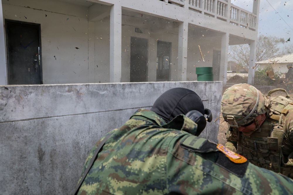 Hanuman Guardian: U.S., Thai Forces Train on Explosive Breaching