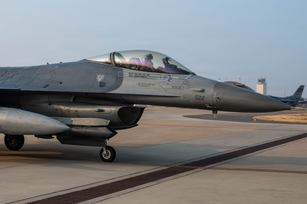 F-16 Fighting Falcons fly from Kunsan