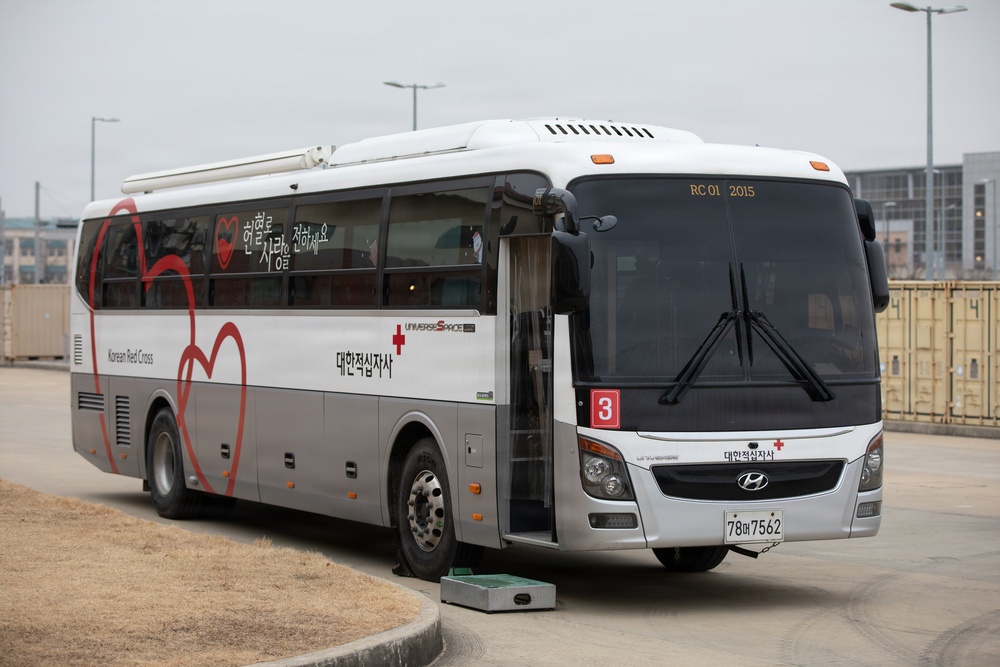6th Battalion, 52nd Air Defense Artillery Regiment Echo Battery Hosts Blood Drive at Camp Humphreys.