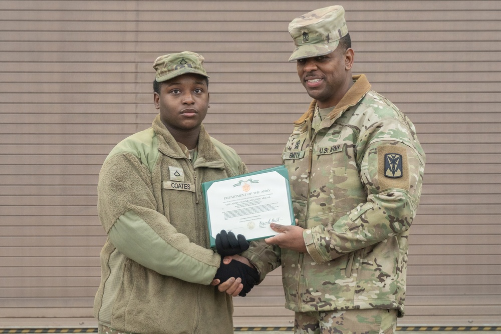 Soldiers from Headquarters and Headquarters Battery, 35th Air Defense Artillery Brigade Awarded Army Commendation Medal