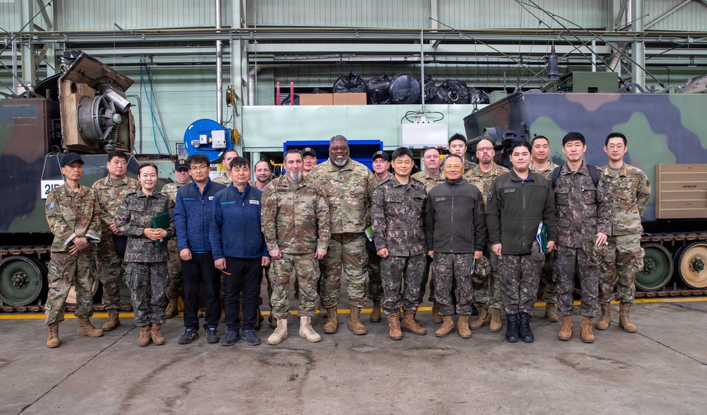 The U.S. Army Materiel Support Command – Korea welcomed Republic of Korea Army (ROKA) Brig. Gen. Shin, Dong Ju, chief of the Maintenance Division from the ROKA Logistics Command to the Combat Power Generation Center (CPGC) on Mar. 12.
