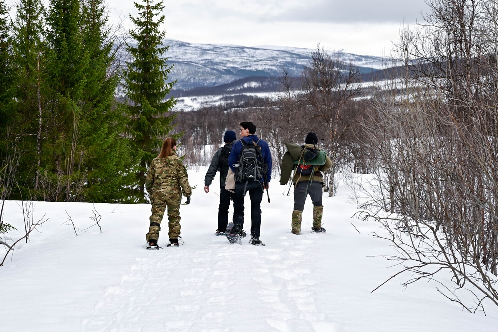 56th and 57th RQS execute CSAR training with Swedish rangers