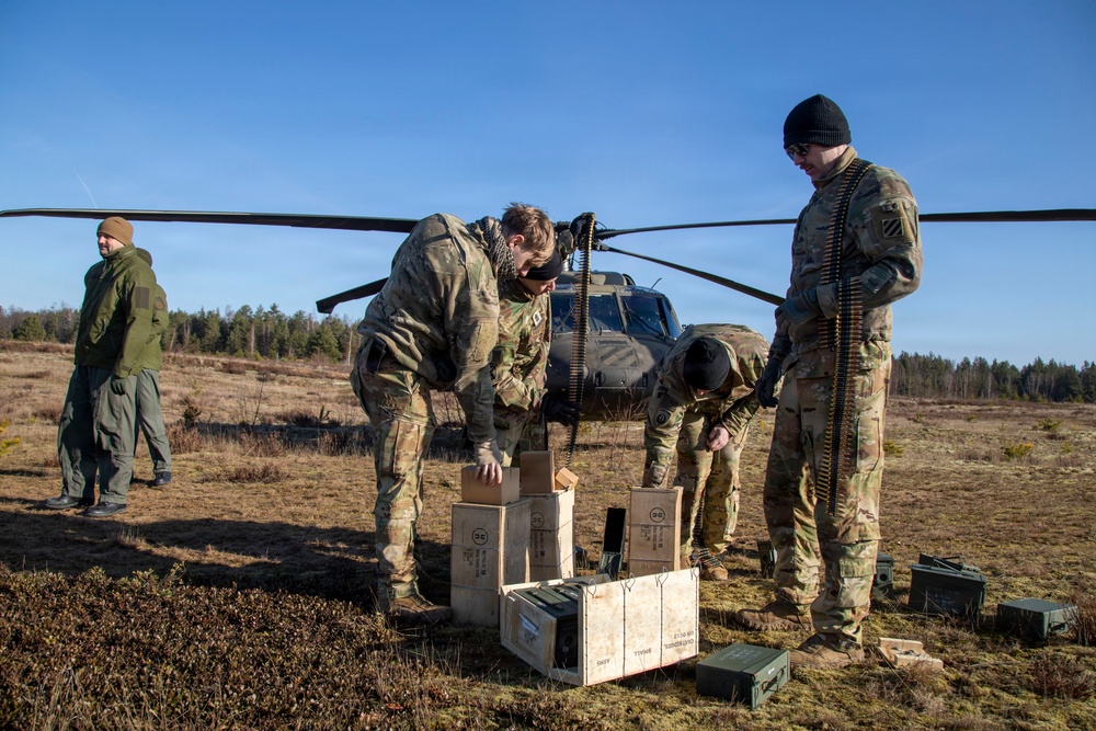 3rd CAB trains with Latvian Air Force M240 familiarization training