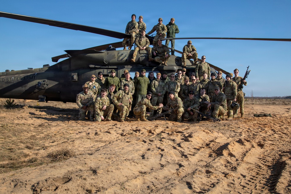 3rd CAB trains with Latvian Air Force M240 familiarization training