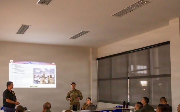 Washington Army National Guard aviators share planning expertise with Royal Thai Army