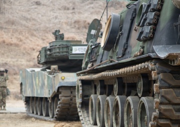 1-38 Field Artillery Regiment conducts vehicle recovery training with ROK partners