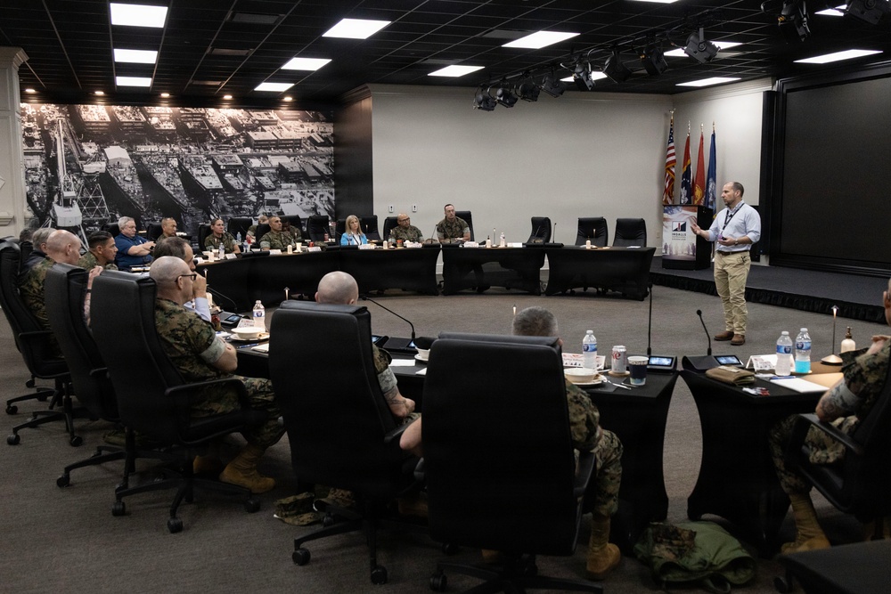 SMMC visits Ingalls Shipbuilding during SMMC Force Level Summit