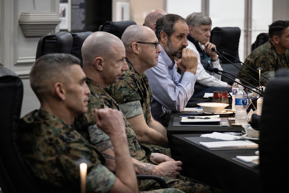 SMMC visits Ingalls Shipbuilding during SMMC Force Level Summit