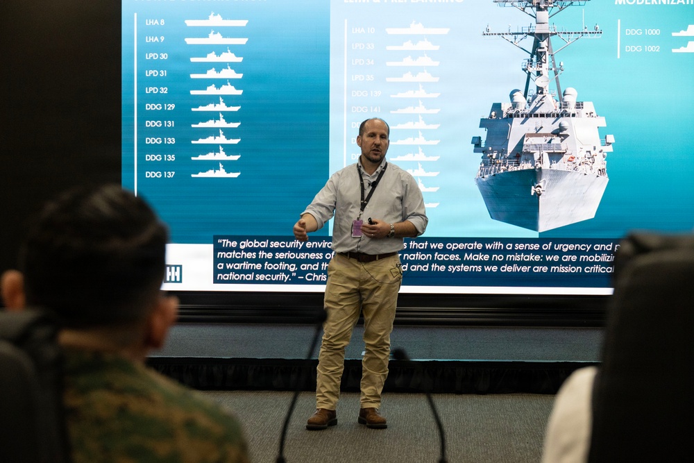 SMMC visits Ingalls Shipbuilding during SMMC Force Level Summit