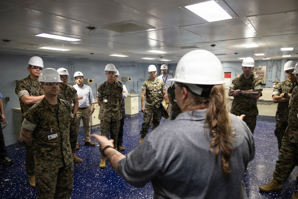 SMMC visits Ingalls Shipbuilding during SMMC Force Level Summit