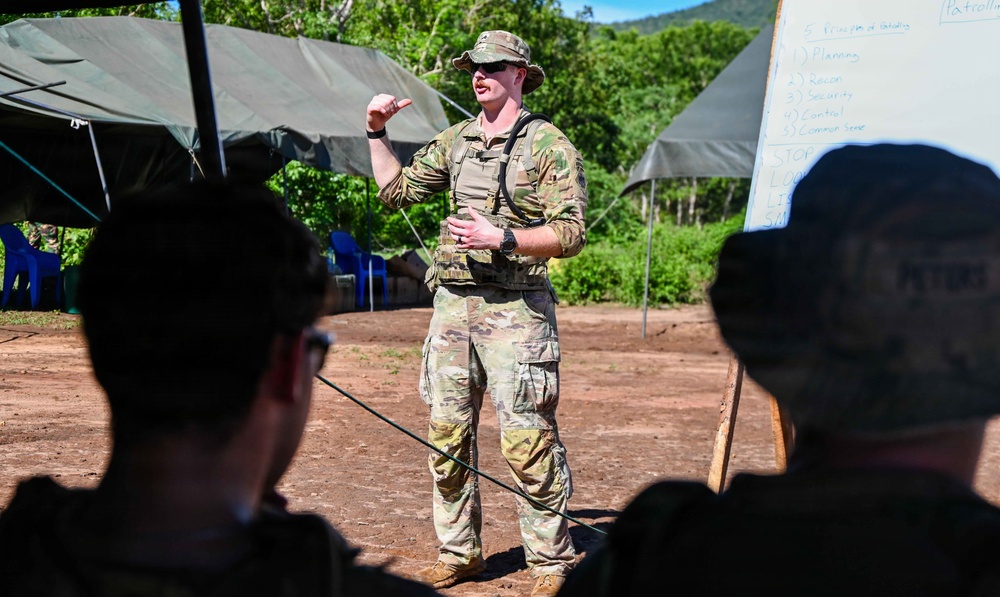 US, Tanzania train patrol and recon techniques during JA26