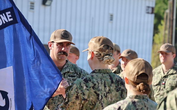 UCT One Transfers Mission from Dive Detachment Bravo to Charlie