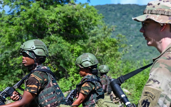 US, Tanzania train patrol and recon techniques during JA26