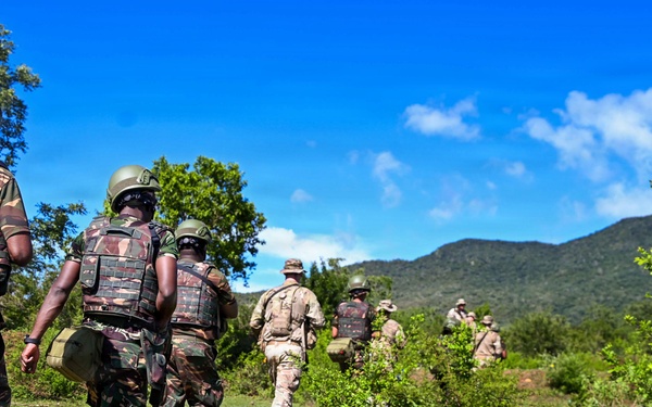 US, Tanzania train patrol and recon techniques during JA26