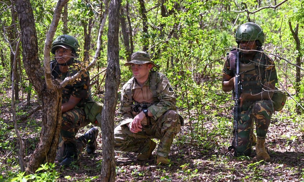 US, Tanzania train patrol and recon techniques during JA26