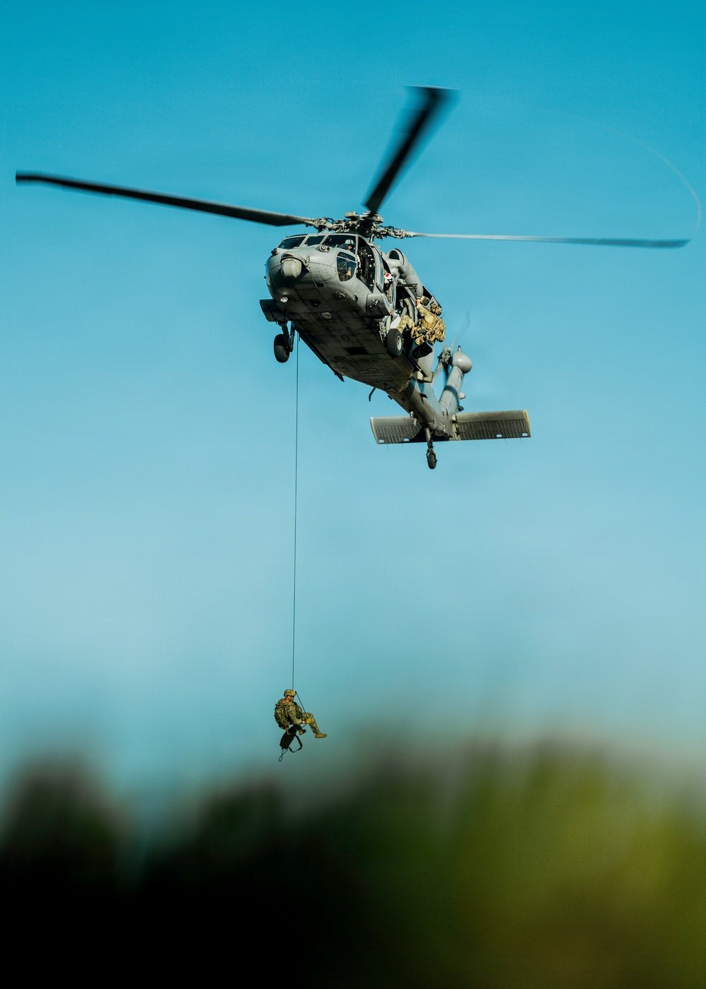 EOD Technicians Practice Daytime Rappelling Techniques