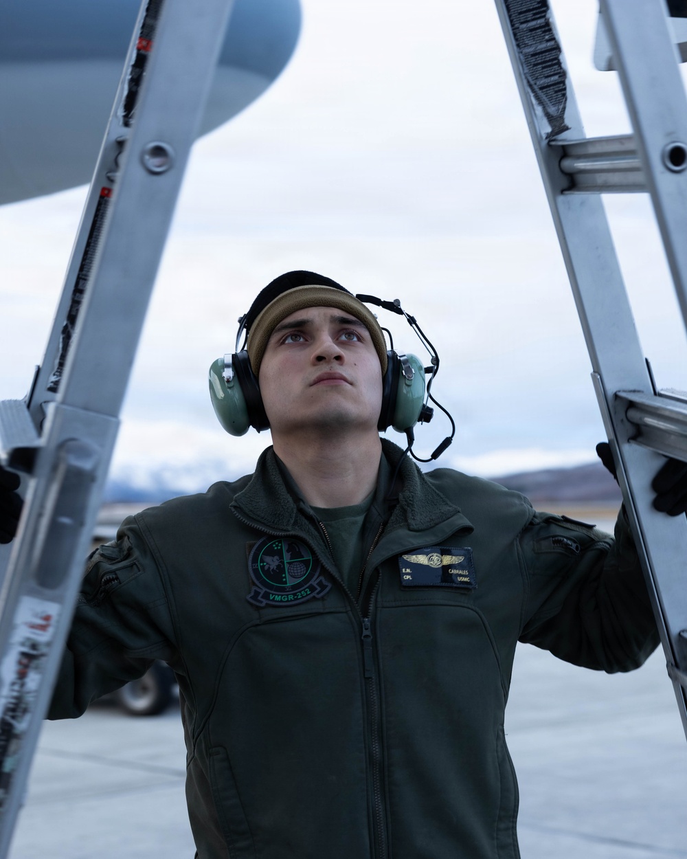 CORE26 | Air-to-air U.S. Marine Refuel Finnish F/A-18 Hornets over Arctic Circle