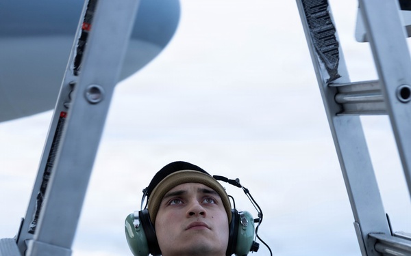 CORE26 | Air-to-air U.S. Marine Refuel Finnish F/A-18 Hornets over Arctic Circle