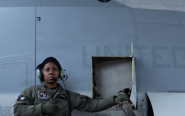 CORE26 | Air-to-air U.S. Marine Refuel Finnish F/A-18 Hornets over Arctic Circle