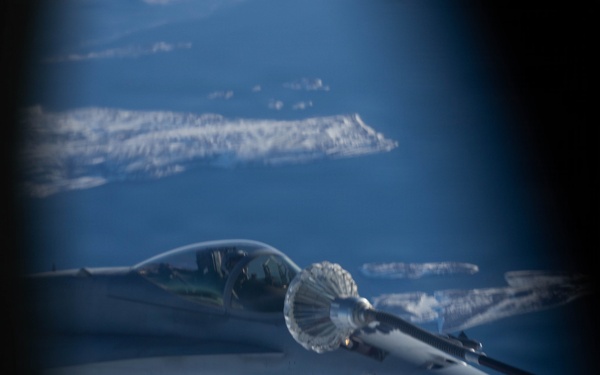 CORE26 | Air-to-air U.S. Marine Refuel Finnish F/A-18 Hornets over Arctic Circle