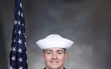 Lloyd Earns Military Excellence Award