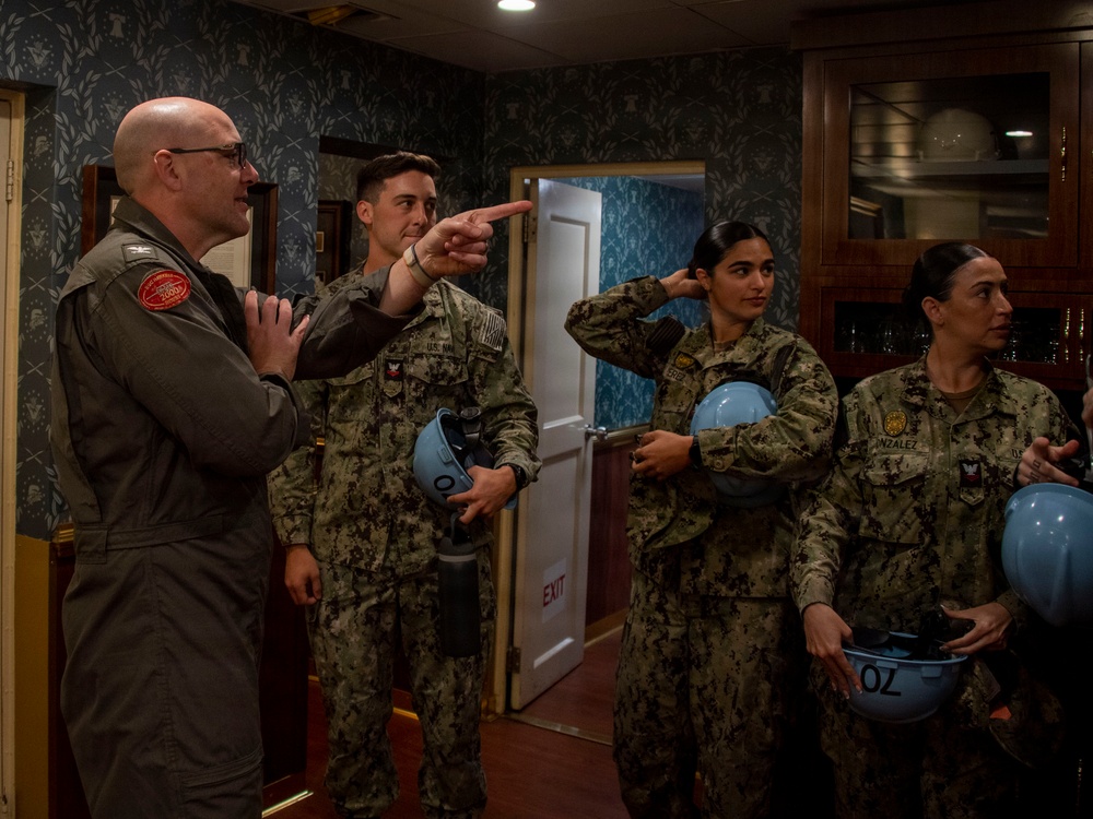 USS Carl Vinson (CVN 70) commanding officer meets with sailors