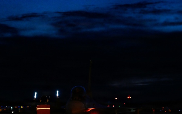 Minnesota Air National Guard conducts night flying operations