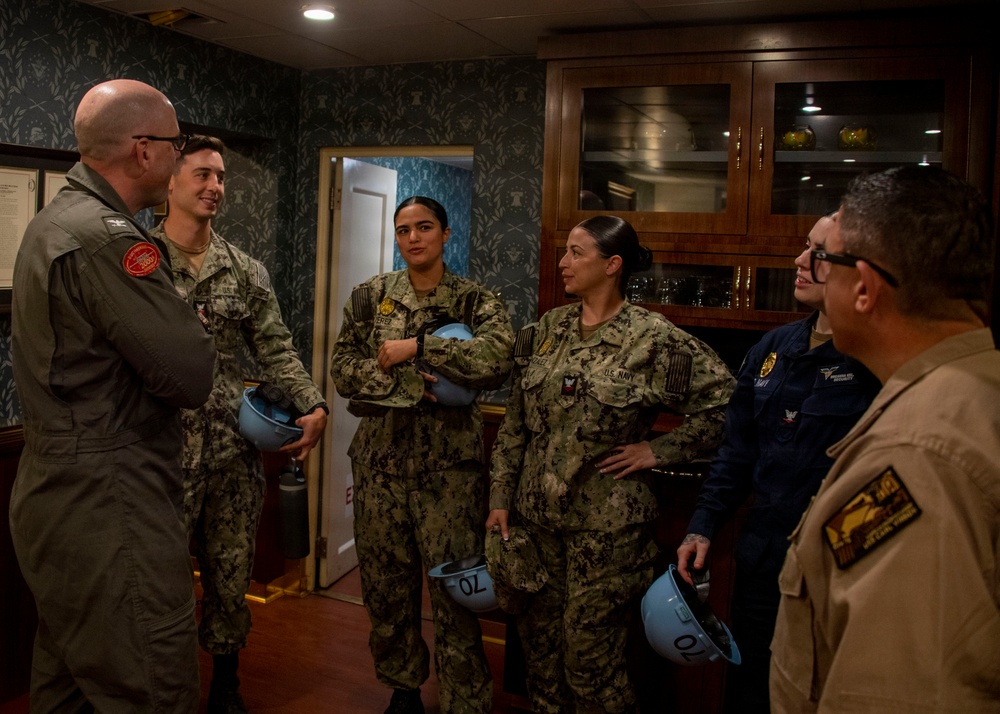 USS Carl Vinson (CVN 70) commanding officer meets with sailors