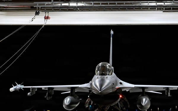 Minnesota Air National Guard conducts night flying operations
