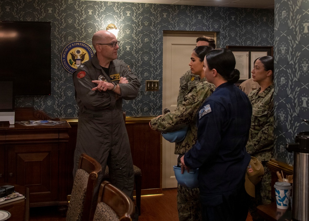 USS Carl Vinson (CVN 70) commanding officer meets with sailors