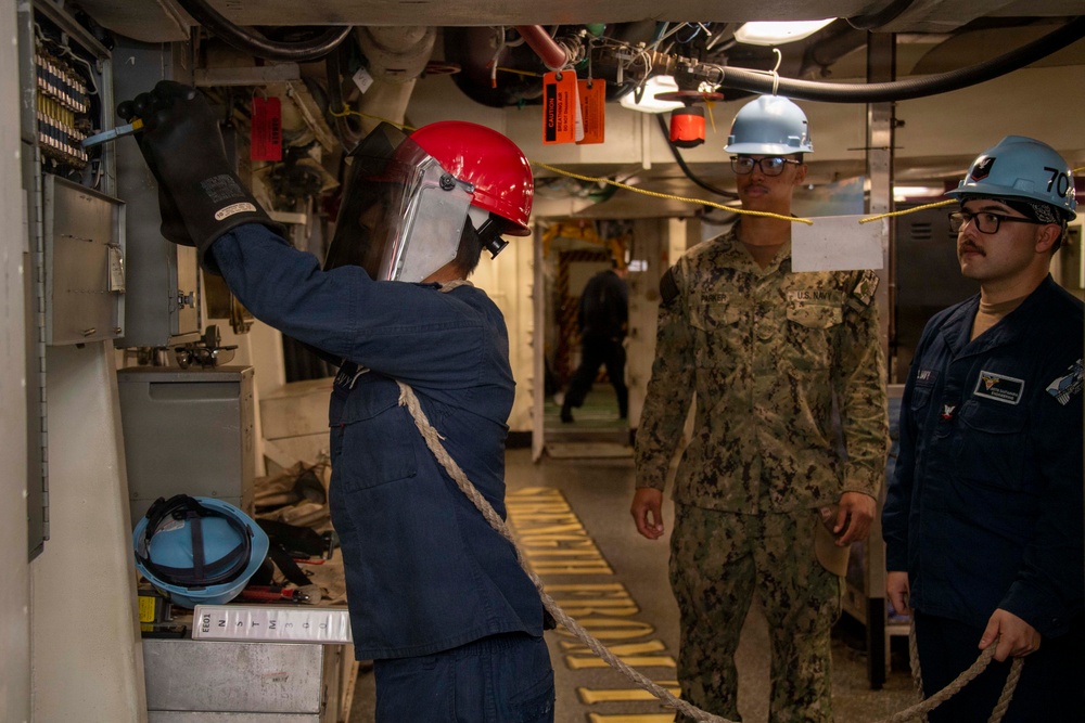 USS Carl Vinson (CVN 70) conducts routine operations
