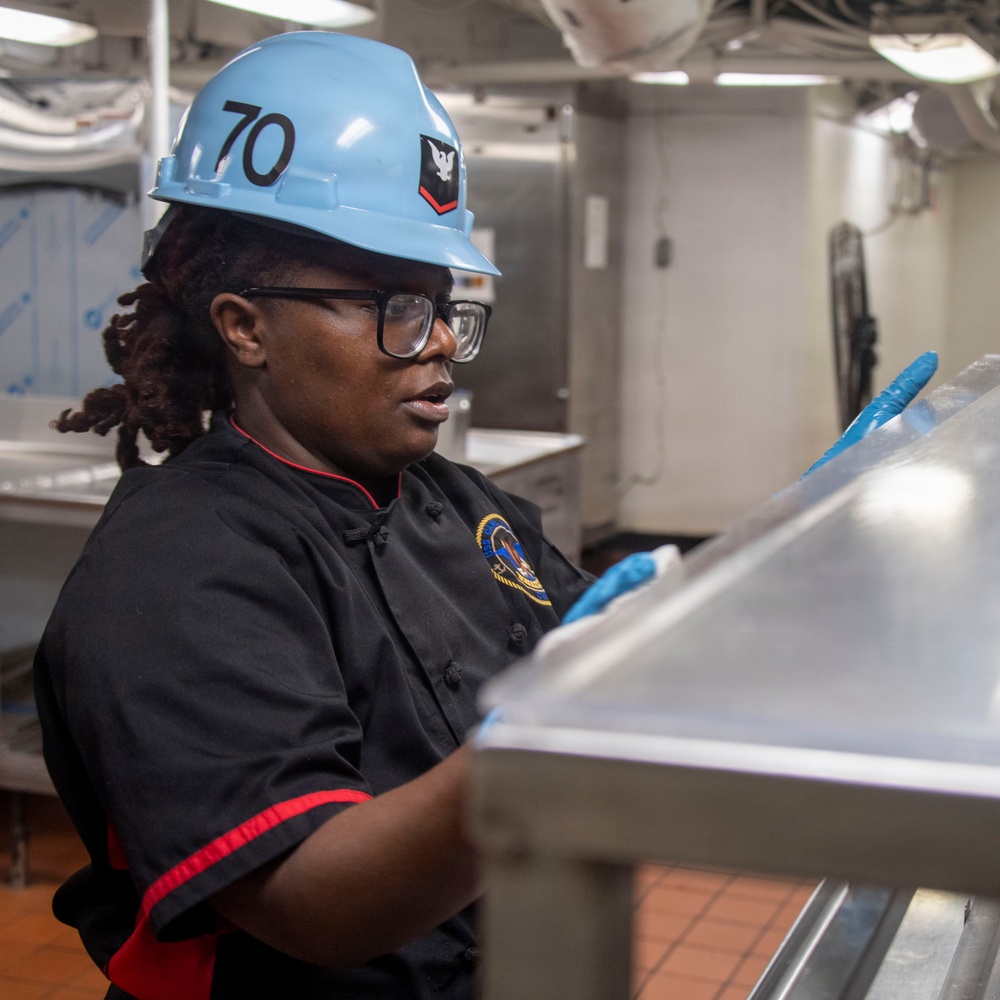 USS Carl Vinson (CVN 70) conducts routine operations