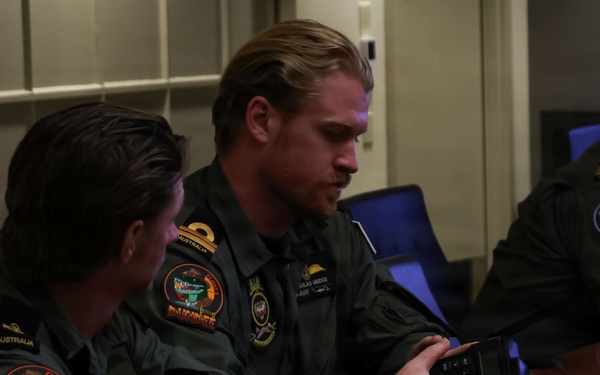 MAG-24 hosts training for Royal Australian Navy 816 Squadron