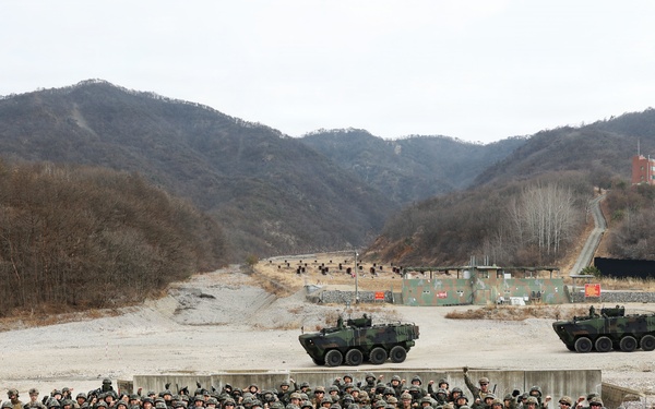 Republic of Korea Marine Corps Commandant, III MEF Commander visit Marines during Freedom Shield 26