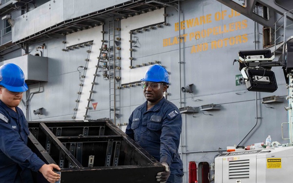 2603011-N-DL824-1124