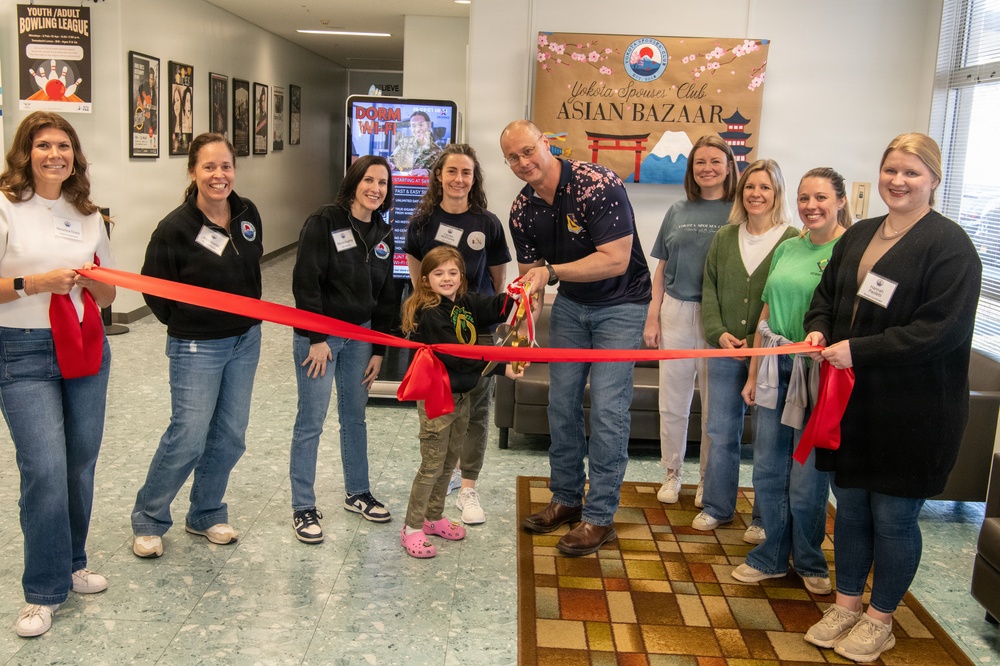 Yokota Spouses’ club hosts annual Asian Bazaar