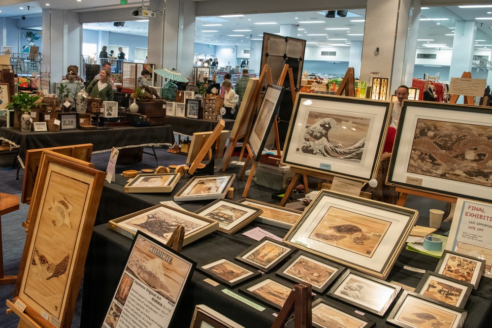 Yokota Spouses’ club hosts annual Asian Bazaar