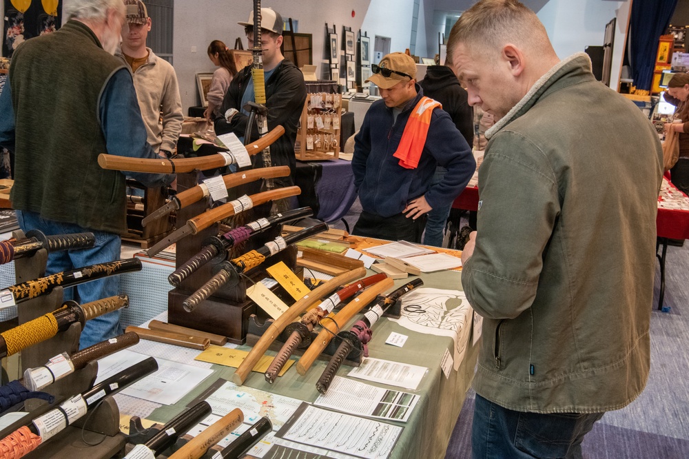 Yokota Spouses’ club hosts annual Asian Bazaar