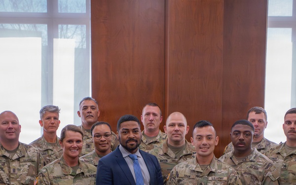 MS National Guardsmen Pose with the U.S. Marshal Service