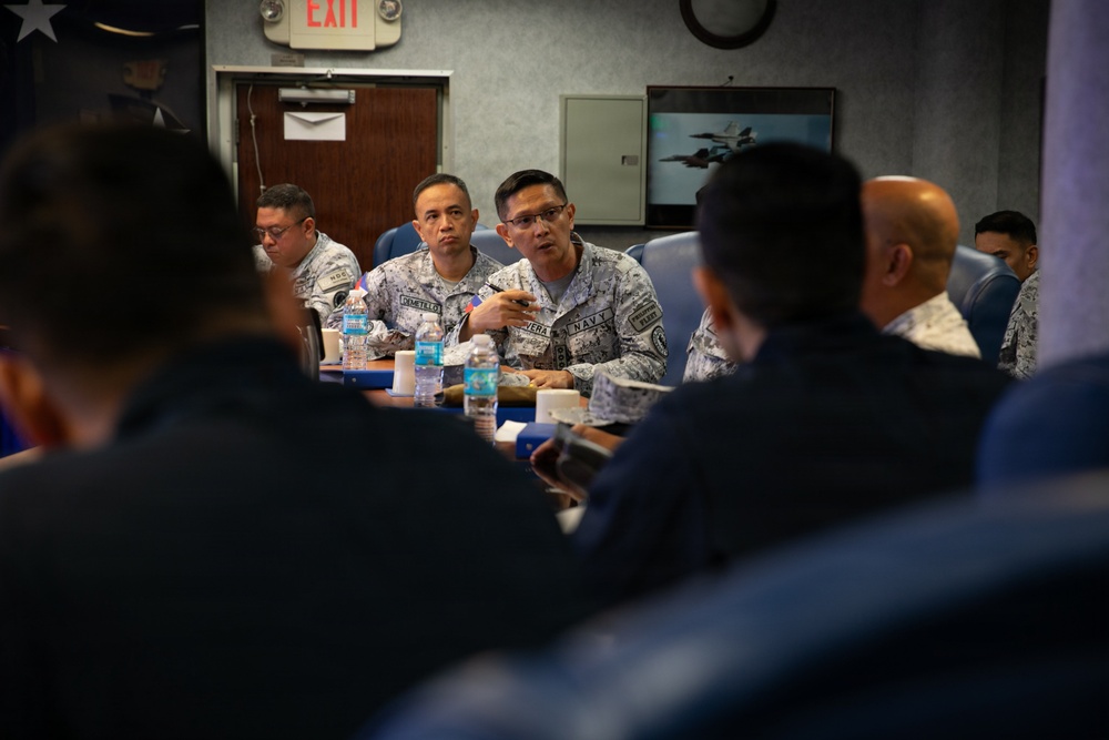 U.S. 7th Fleet hosts Philippine Navy for Staff Talks