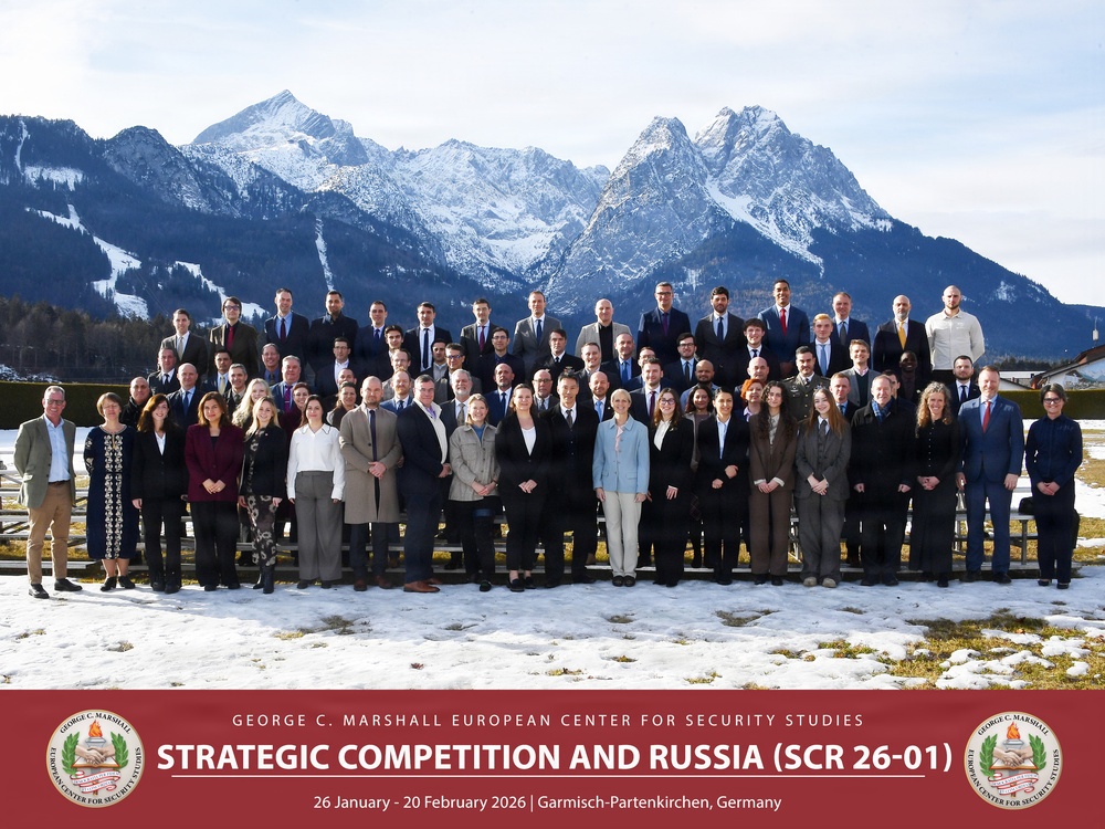 Strategic Competition and Russia participants and faculty pose for a photo