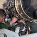 HMH-466 replace engine on CH-53E Super Stallion