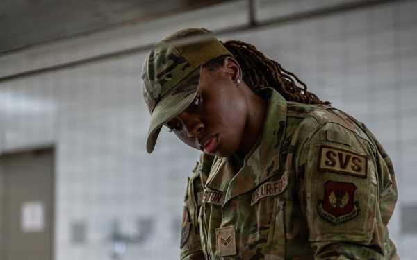 Jawbone Flight Kitchen keeps aircrew fueled for flight