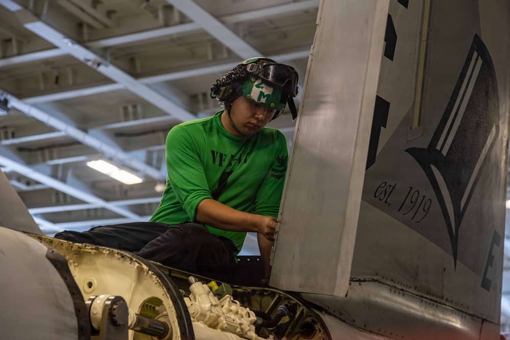 USS Abraham Lincoln (CVN 72) supports Operation Epic Fury