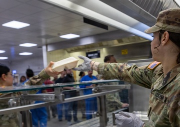 55th Quartermaster Company Provides Meal Support at LRMC Dining Facility