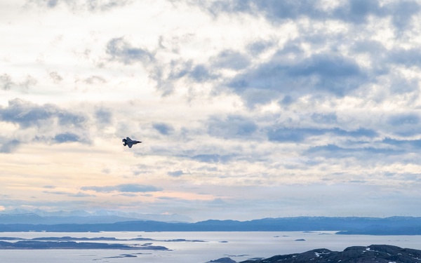 48 FW, RNoAF conduct low level operations at Cold Response 26